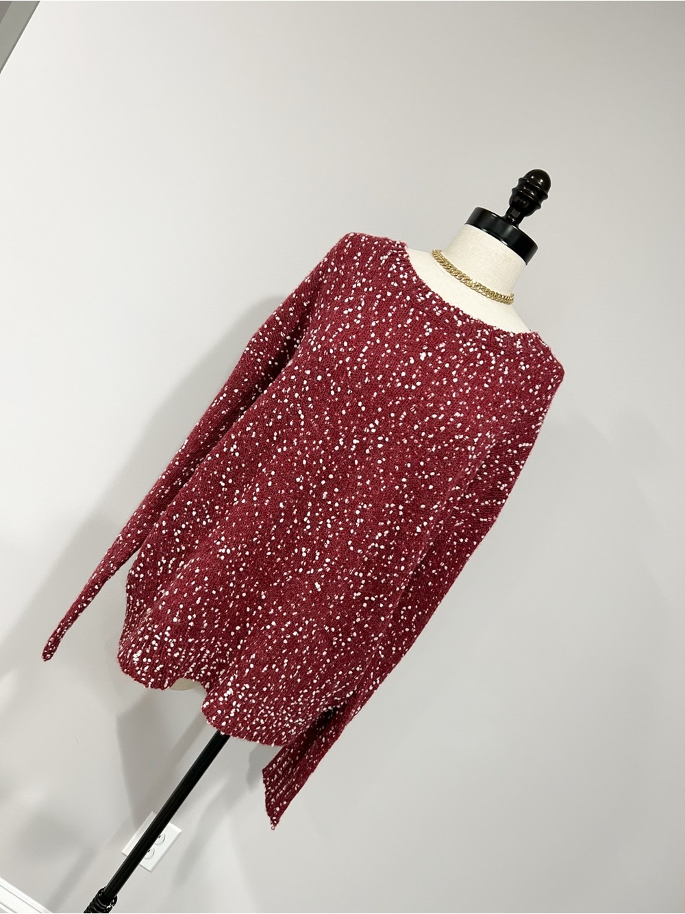 ANDREE BY UNIT Burgundy and White Speckled Scoopneck Sweater